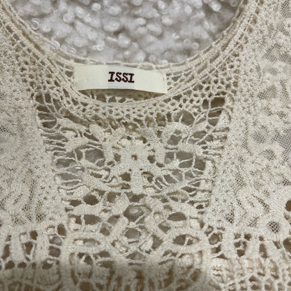 ISSI Boho Lace Crop Top - Picture 3 of 7